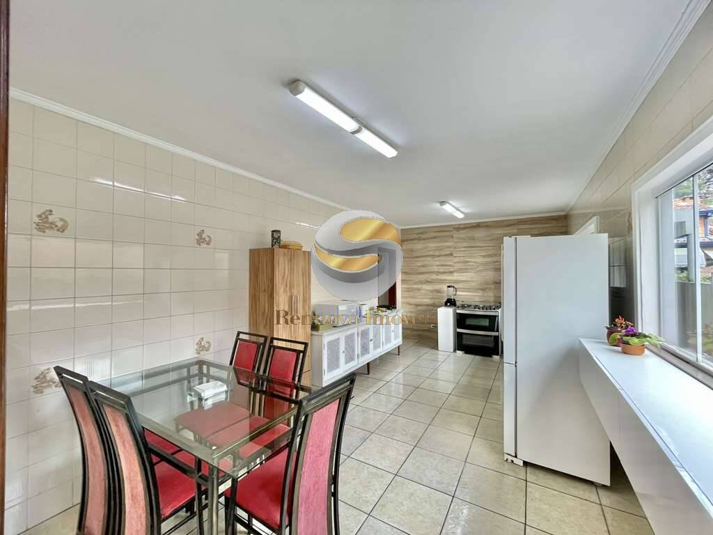 Casa de Condomínio à venda com 4 quartos, 320m² - Foto 9
