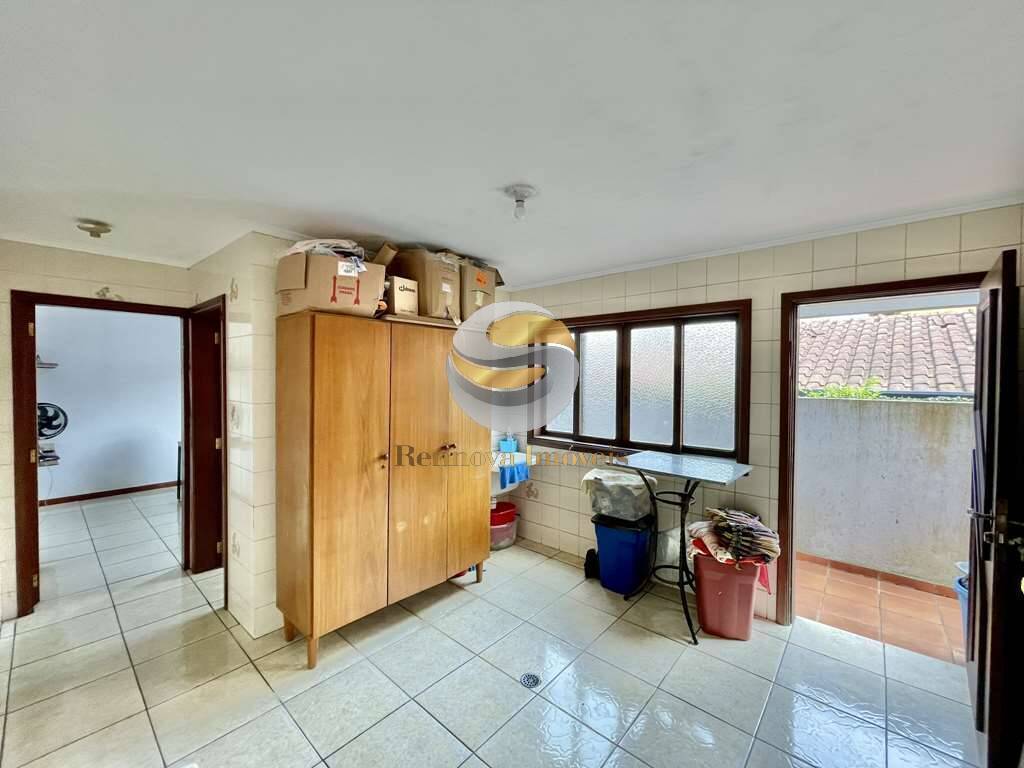Casa de Condomínio à venda com 4 quartos, 320m² - Foto 16