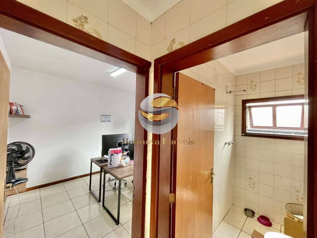 Casa de Condomínio à venda com 4 quartos, 320m² - Foto 17