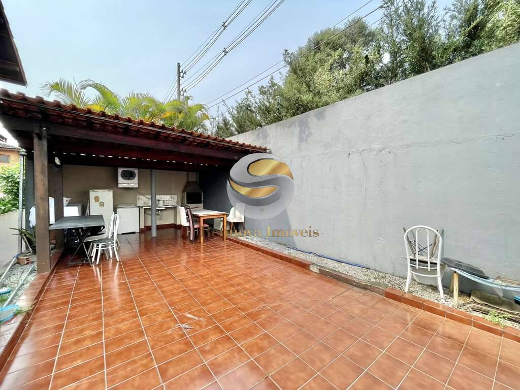 Casa de Condomínio à venda com 4 quartos, 320m² - Foto 35
