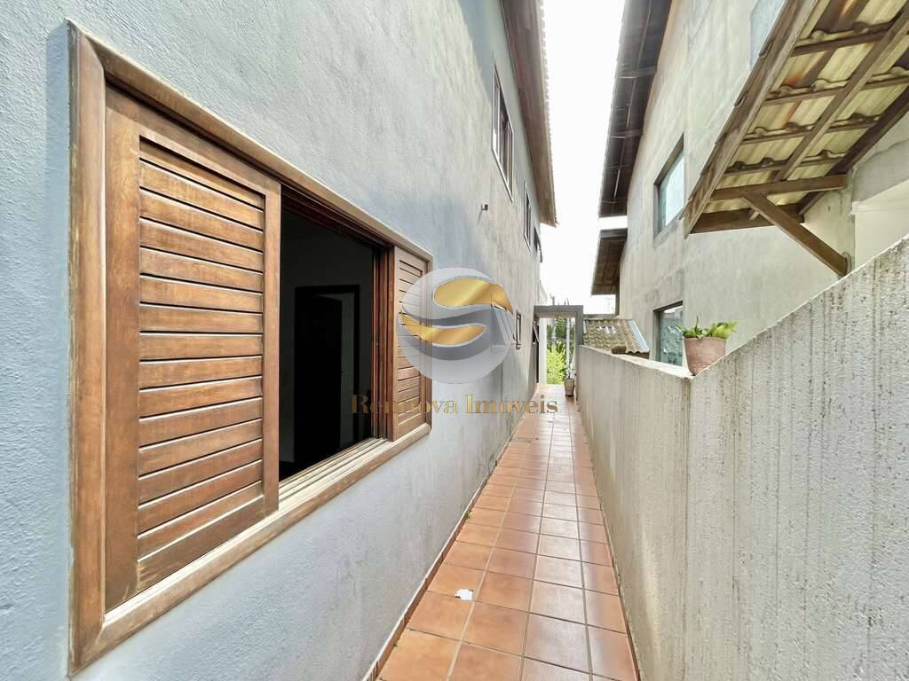 Casa de Condomínio à venda com 4 quartos, 320m² - Foto 43