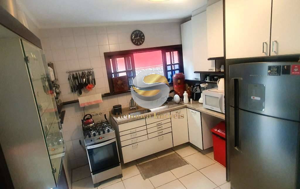 Casa de Condomínio à venda com 4 quartos, 442m² - Foto 22