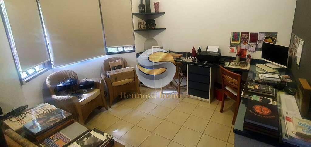 Casa de Condomínio à venda com 4 quartos, 442m² - Foto 35