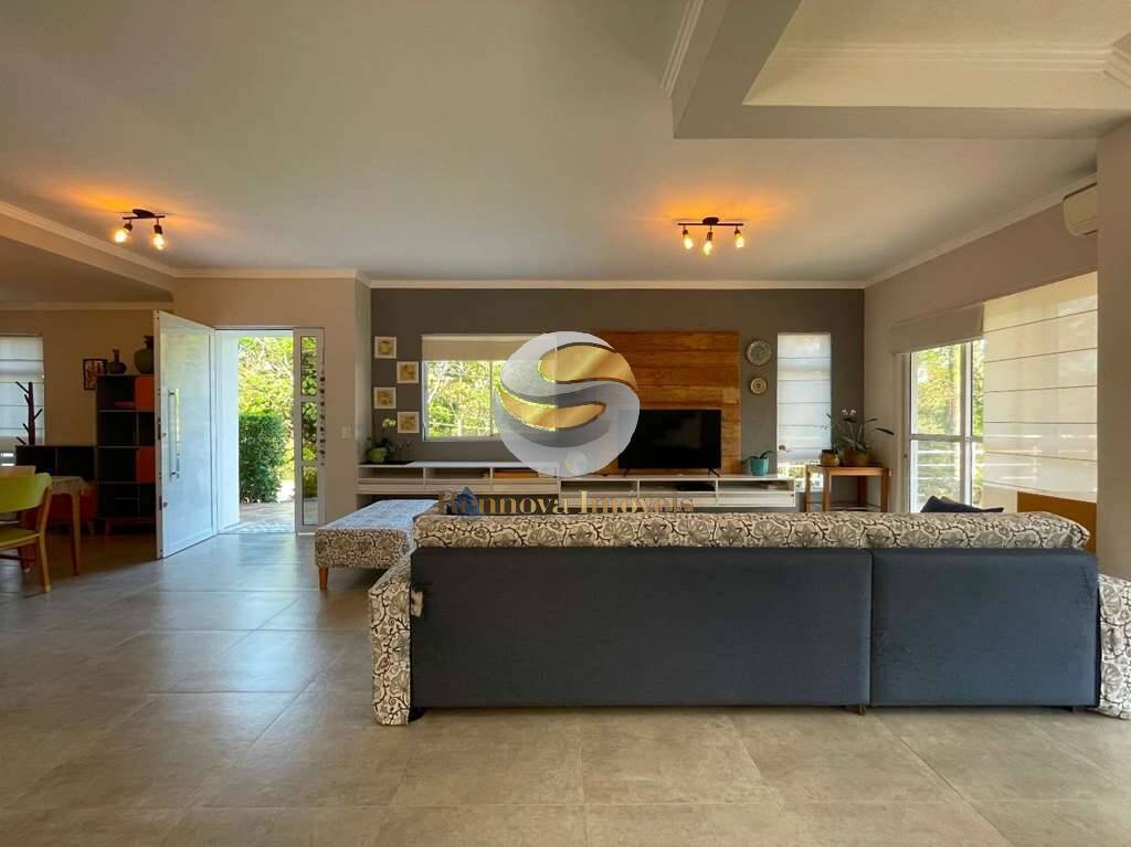 Casa de Condomínio à venda com 3 quartos, 300m² - Foto 18