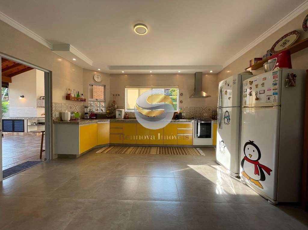 Casa de Condomínio à venda com 3 quartos, 300m² - Foto 21