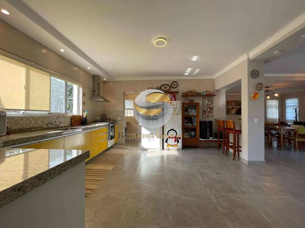 Casa de Condomínio à venda com 3 quartos, 300m² - Foto 27