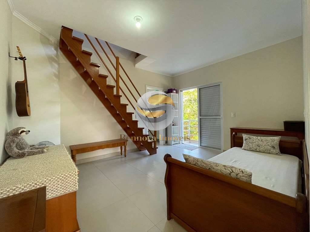 Casa de Condomínio à venda com 3 quartos, 300m² - Foto 36