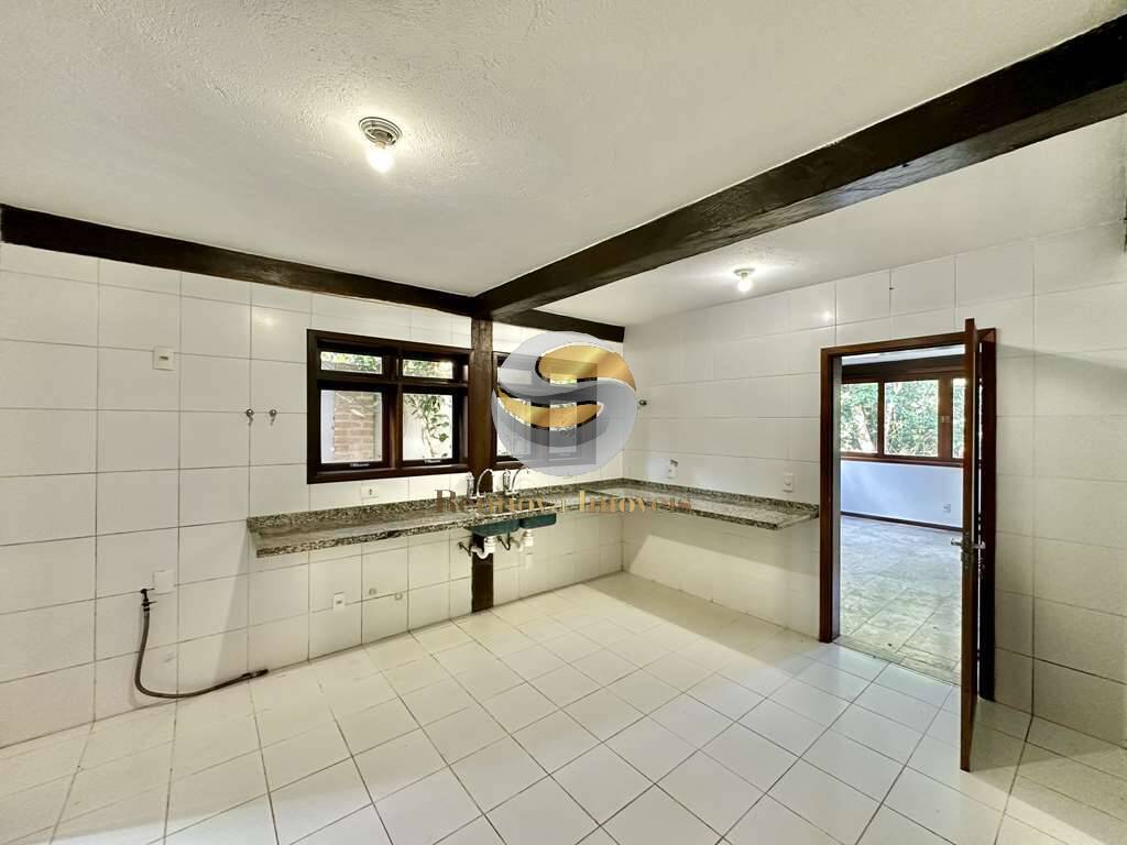 Casa de Condomínio à venda com 5 quartos, 321m² - Foto 10