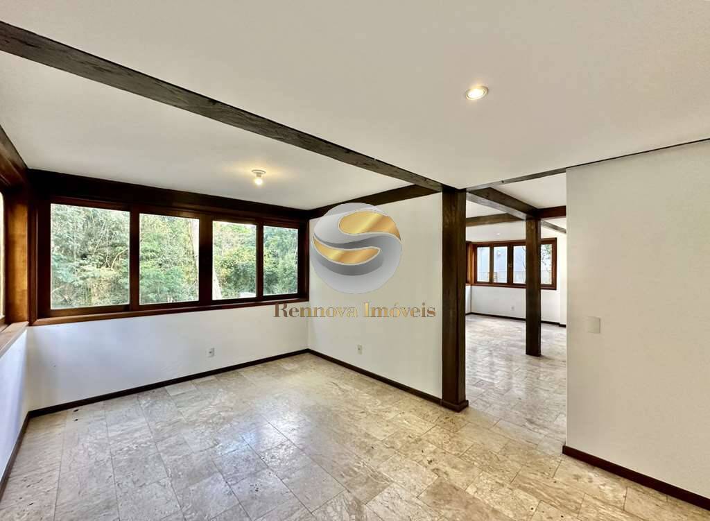 Casa de Condomínio à venda com 5 quartos, 321m² - Foto 8