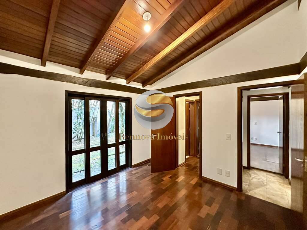 Casa de Condomínio à venda com 5 quartos, 321m² - Foto 16