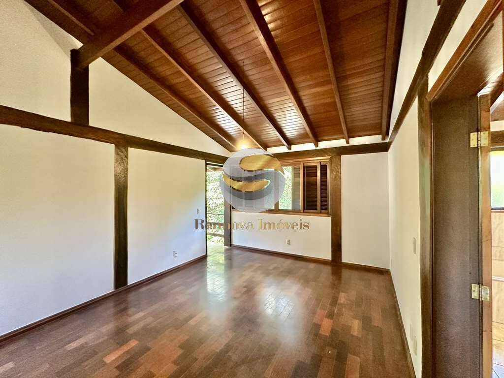 Casa de Condomínio à venda com 5 quartos, 321m² - Foto 28