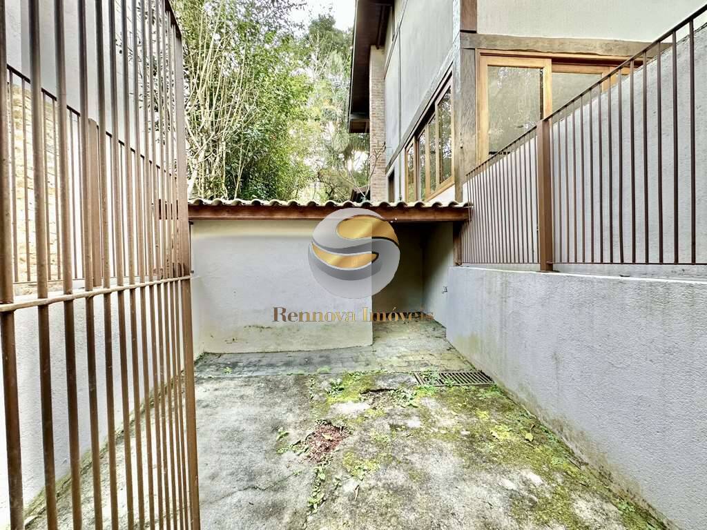 Casa de Condomínio à venda com 5 quartos, 321m² - Foto 31