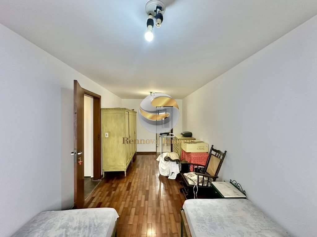 Casa à venda com 4 quartos, 432m² - Foto 8