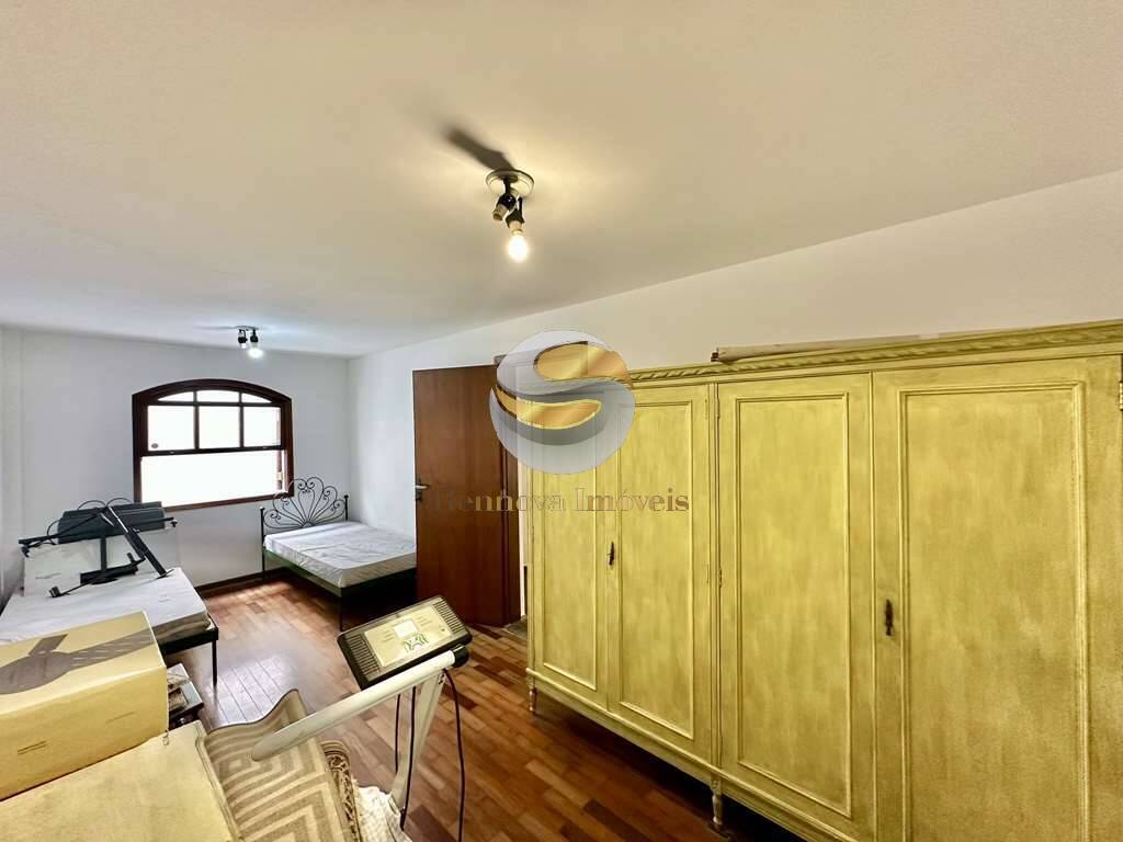 Casa à venda com 4 quartos, 432m² - Foto 11