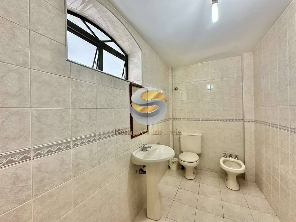 Casa à venda com 4 quartos, 432m² - Foto 10