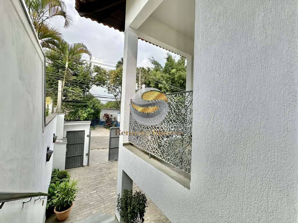 Casa à venda com 4 quartos, 432m² - Foto 17