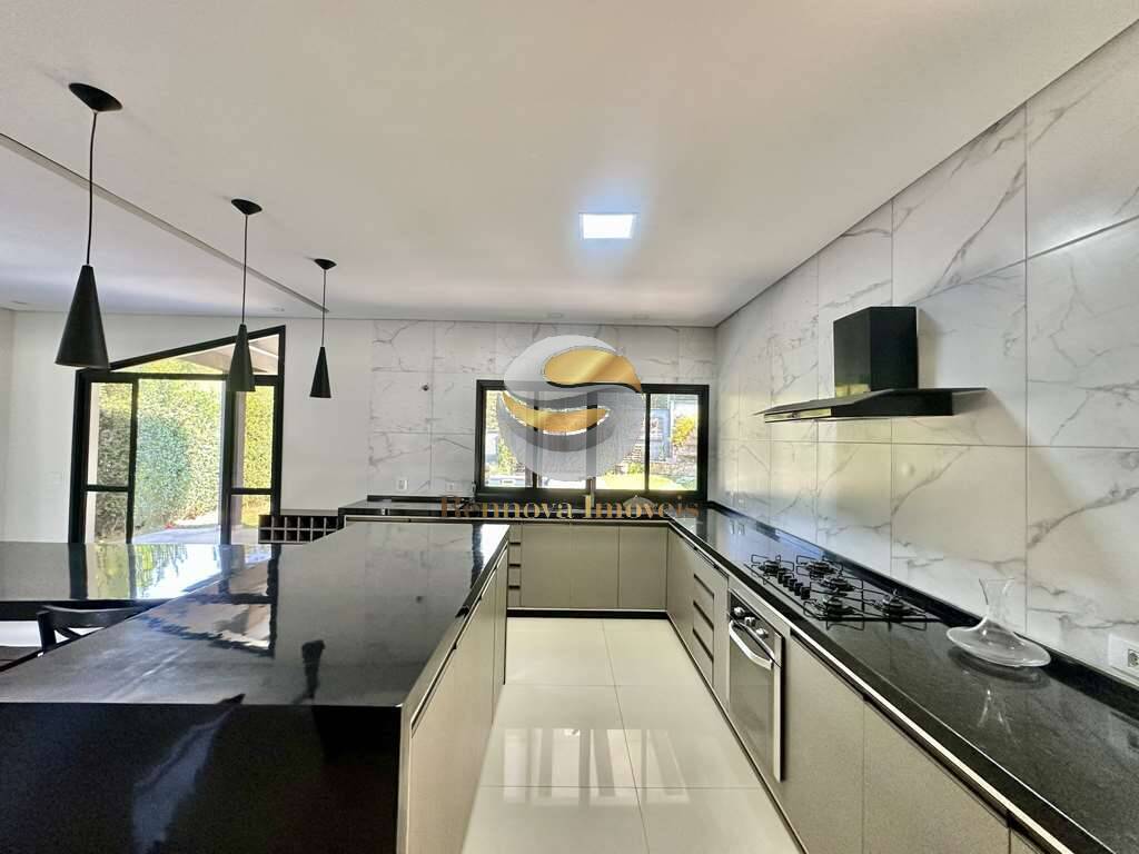 Casa de Condomínio à venda com 4 quartos, 360m² - Foto 4