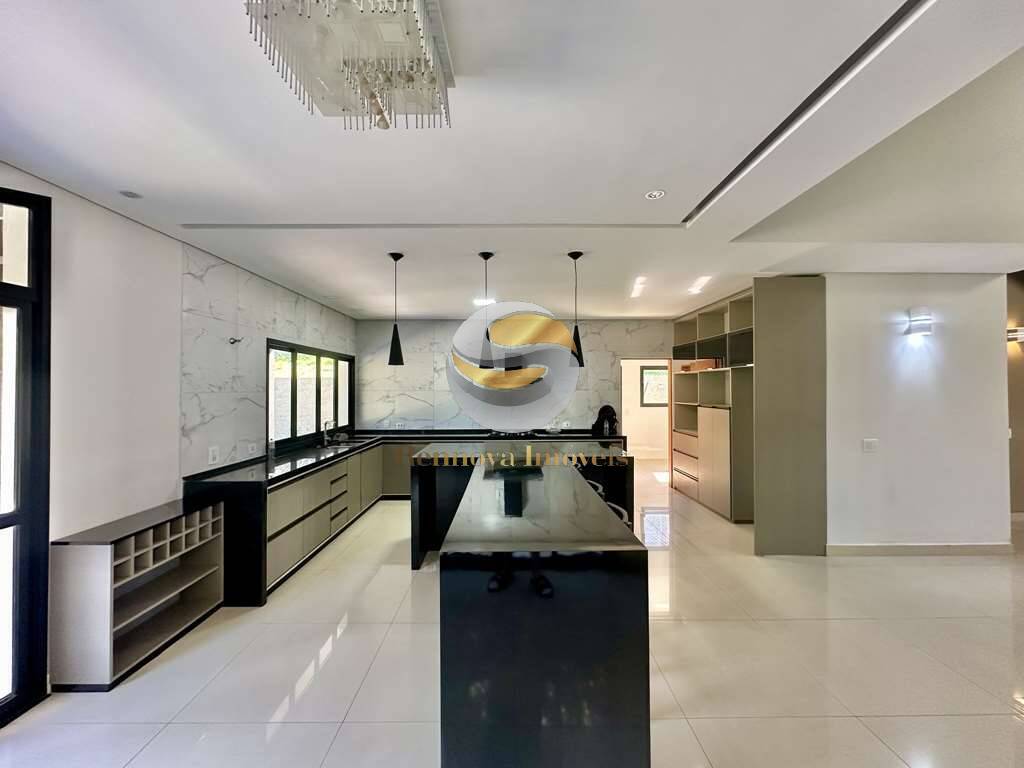 Casa de Condomínio à venda com 4 quartos, 360m² - Foto 6
