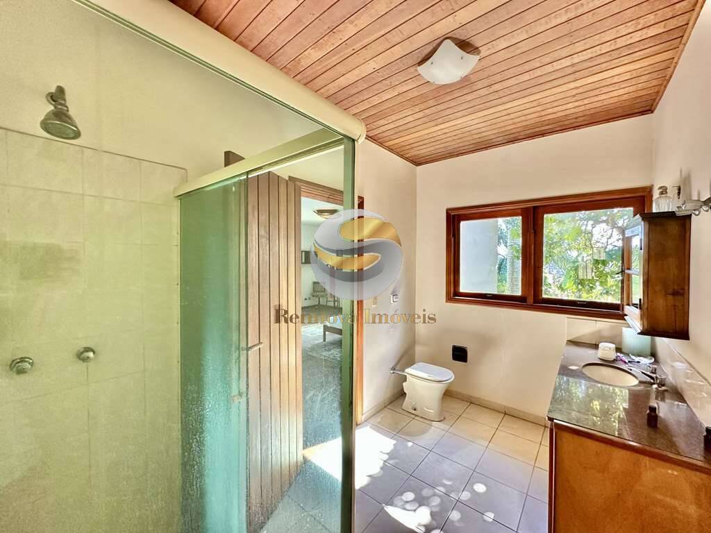 Casa à venda com 5 quartos, 368m² - Foto 47
