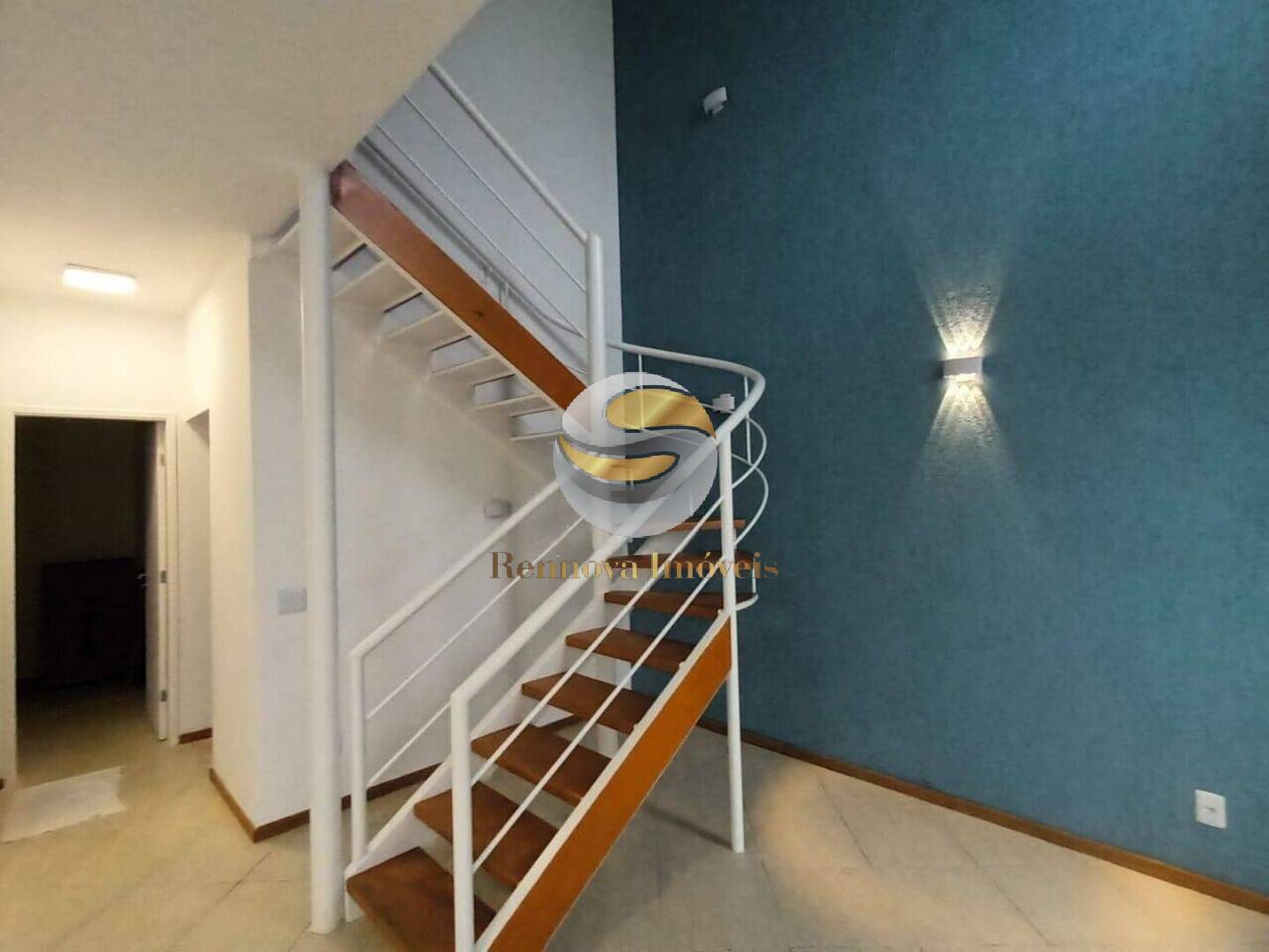 Casa de Condomínio para alugar com 3 quartos, 87m² - Foto 4