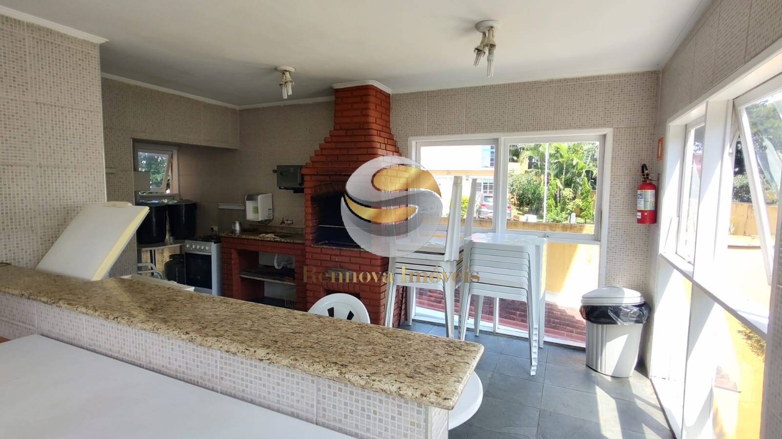 Casa de Condomínio à venda com 2 quartos, 65m² - Foto 17