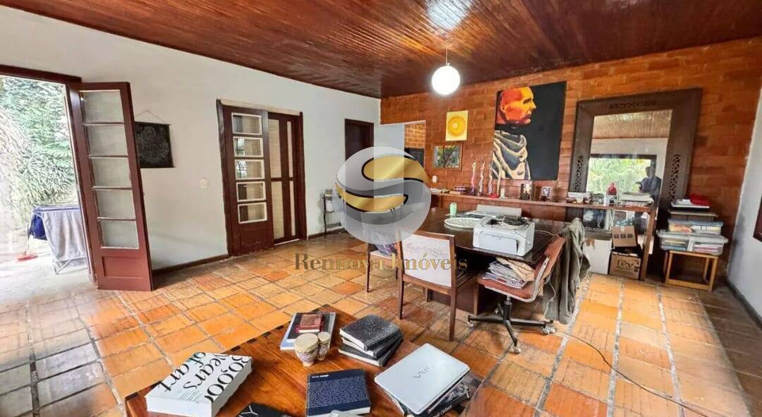 Casa, 4 quartos, 260 m² - Foto 13