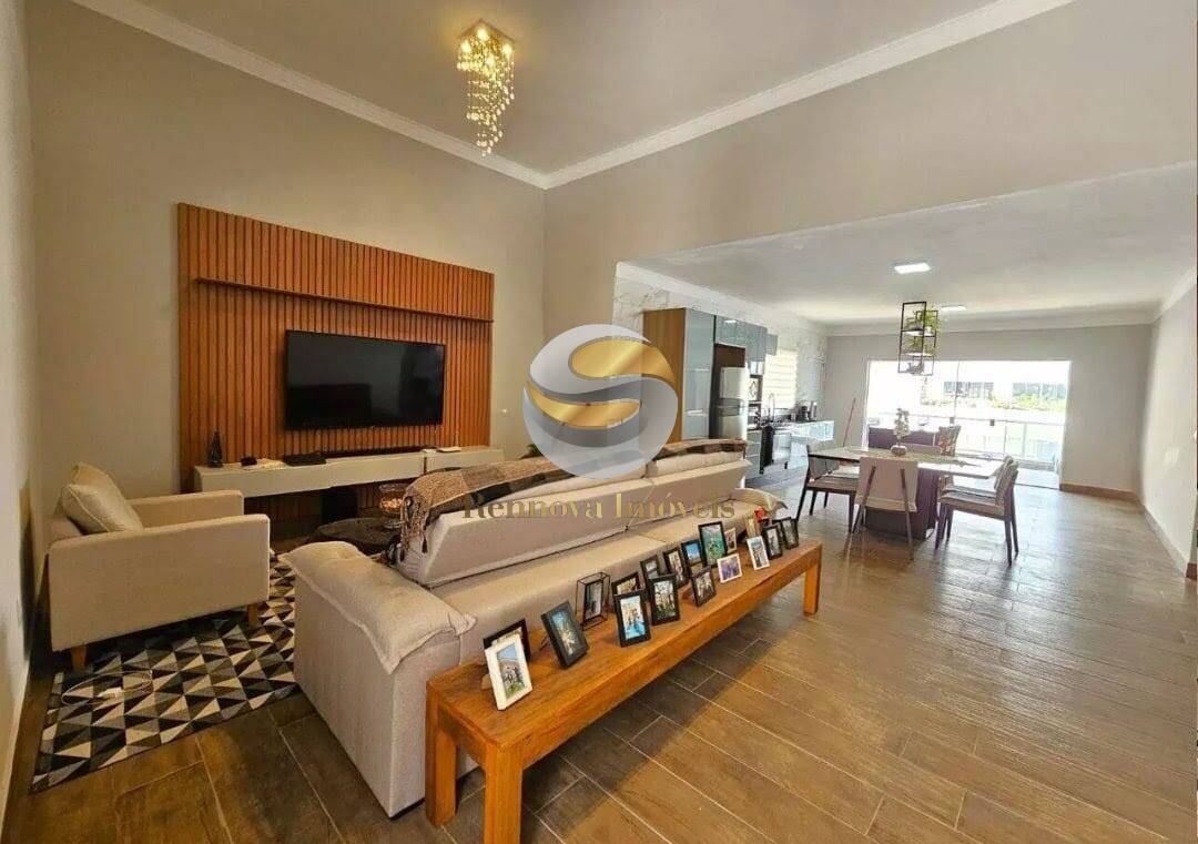 Casa, 3 quartos, 245 m² - Foto 4