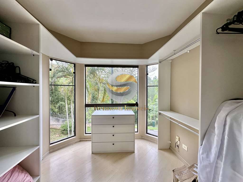 Casa, 4 quartos, 274 m² - Foto 37