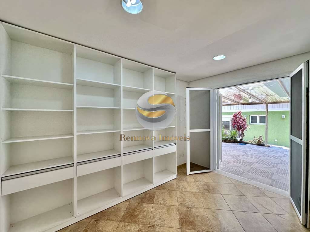 Casa, 8 quartos, 444 m² - Foto 40