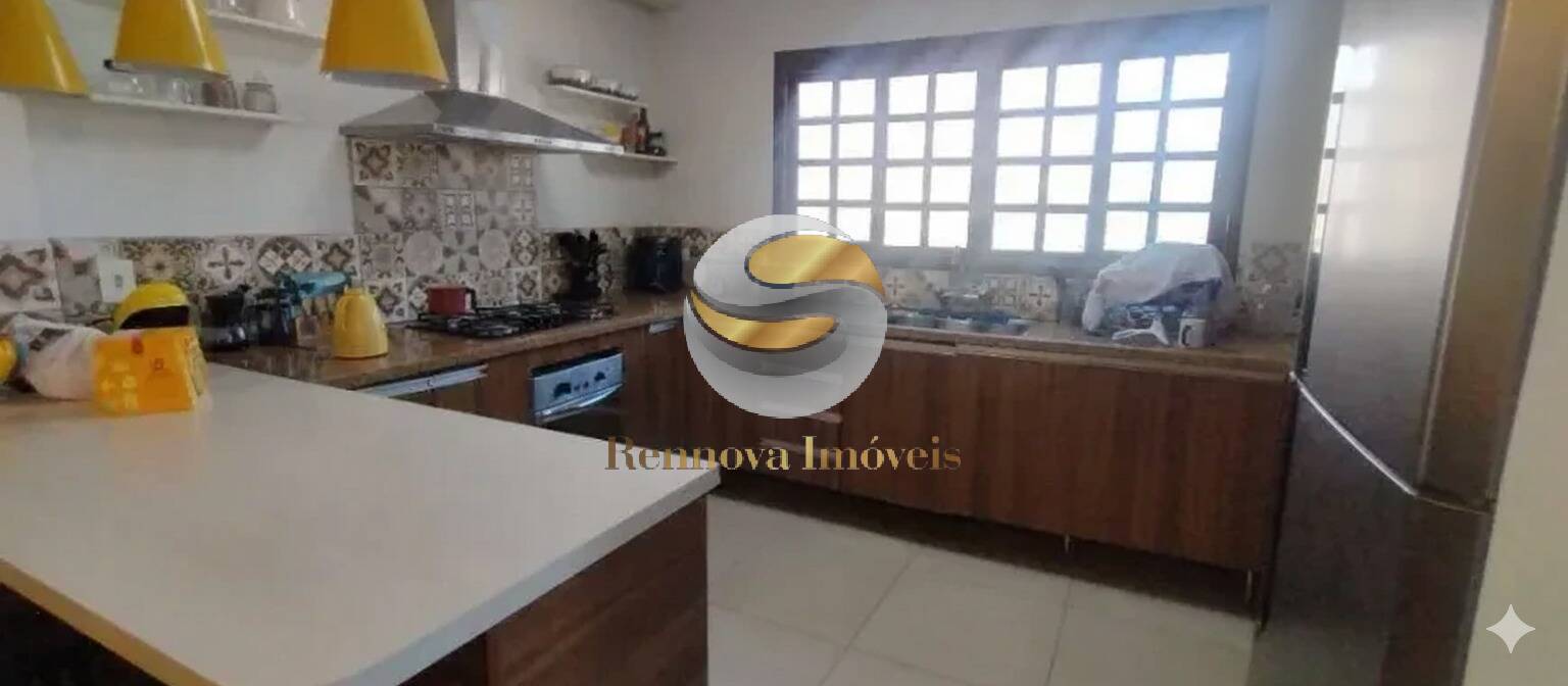 Casa, 3 quartos, 250 m² - Foto 7