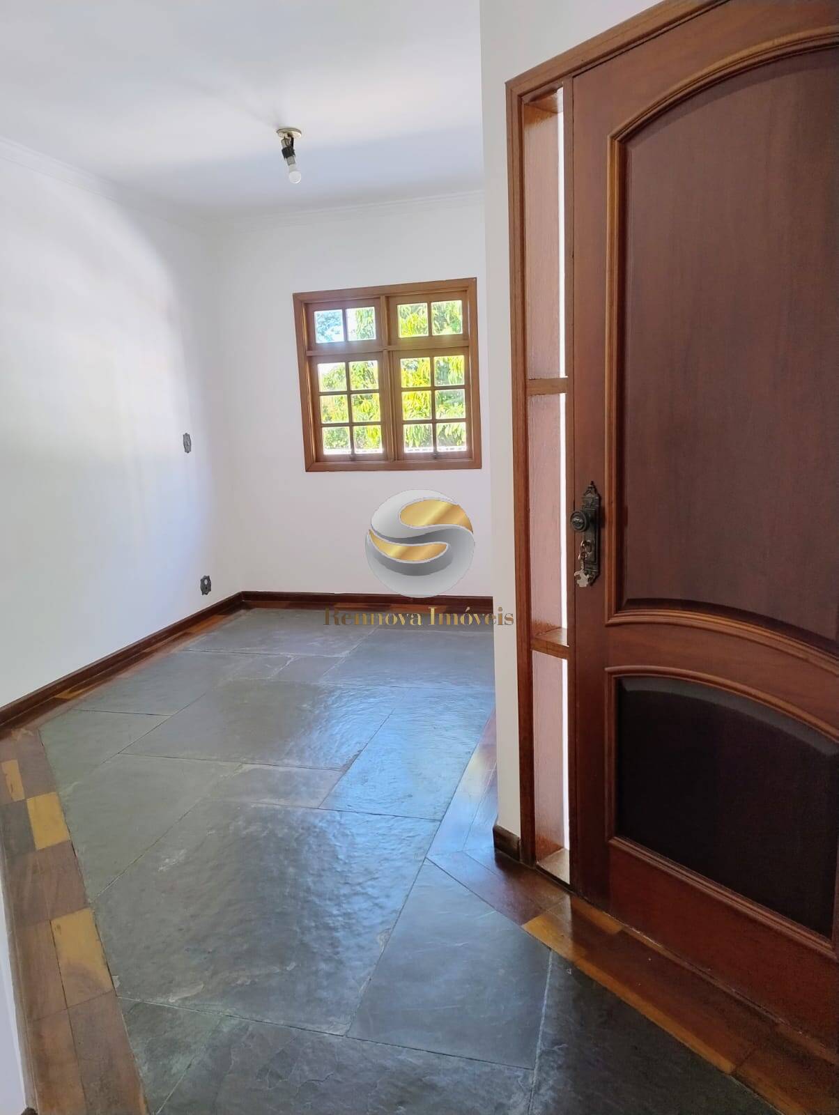 Casa, 4 quartos, 240 m² - Foto 9