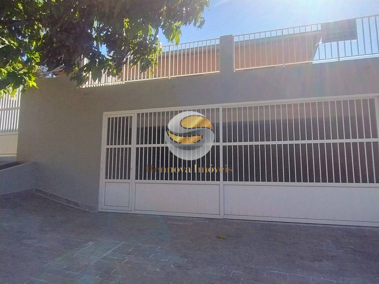 Casa, 4 quartos, 240 m² - Foto 38