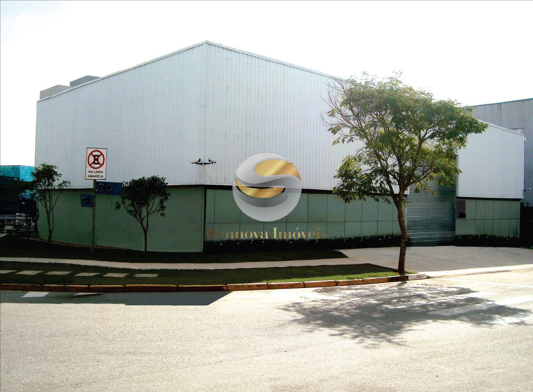Prédio Inteiro, 2056 m² - Foto 1