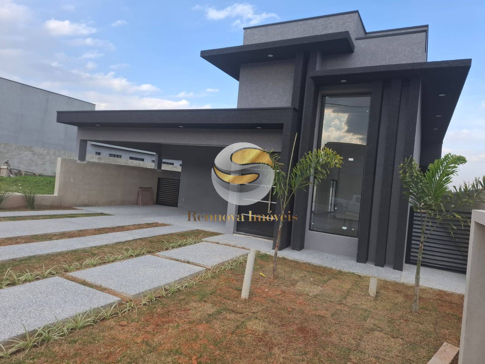 Casa, 3 quartos, 204 m² - Foto 1